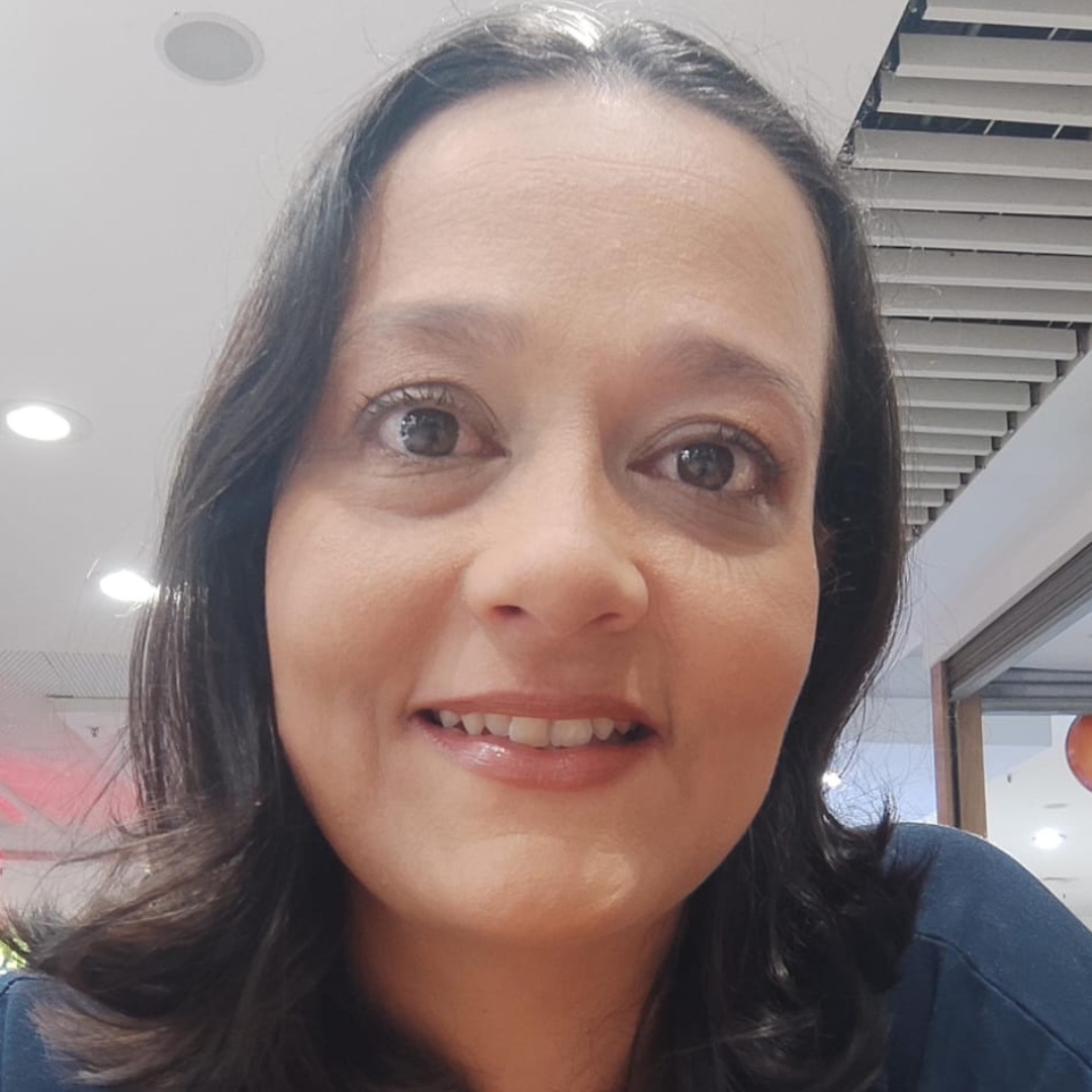 Profa. Dra. Taynah da Silva Pinheiro